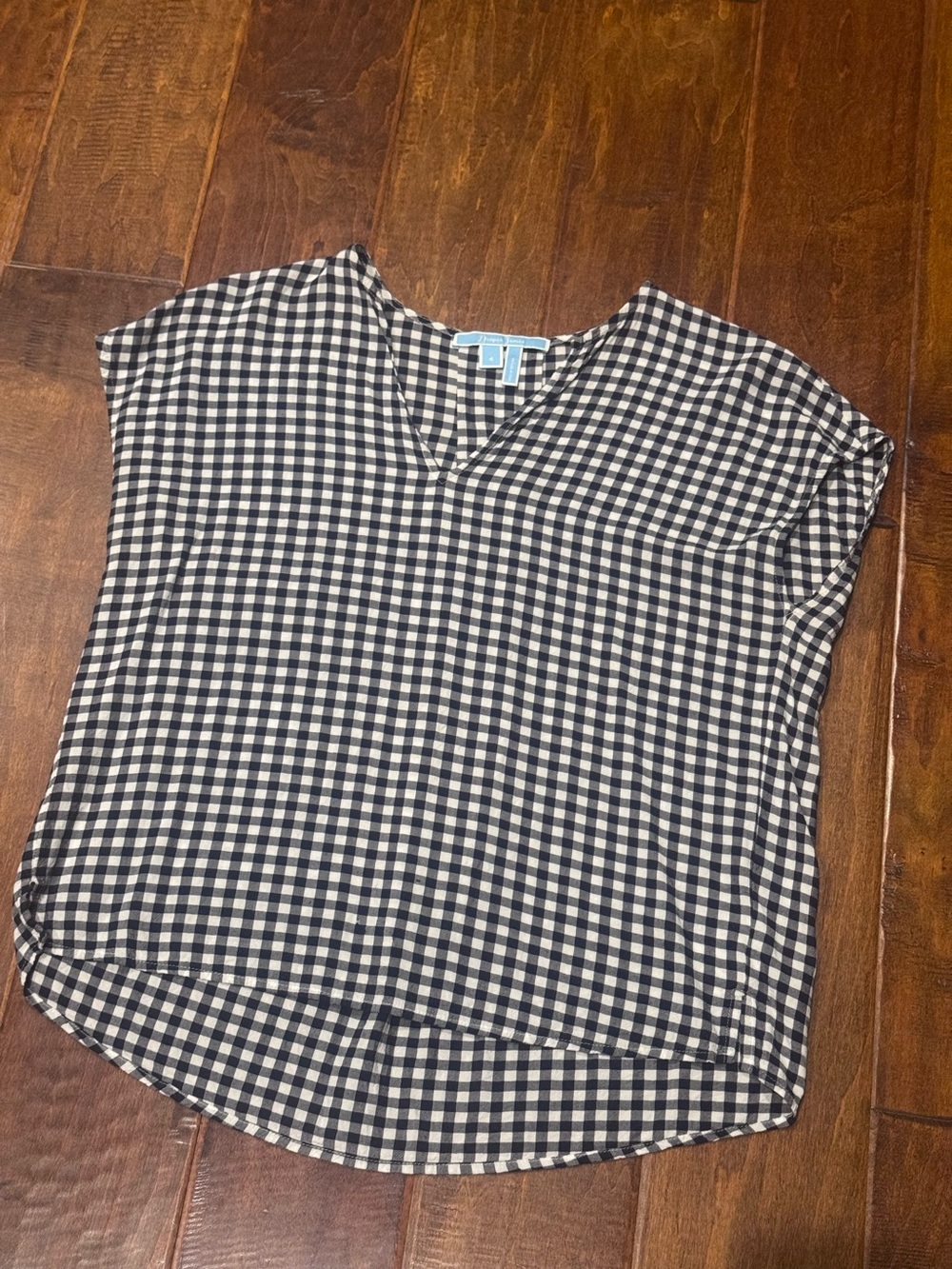Draper James Gingham V-Neck Women’s Top - Blue & White
